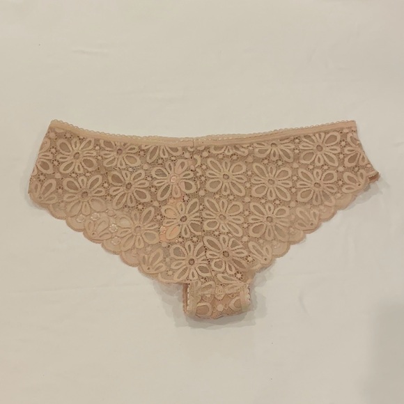 NEW WITH TAGS VICTORIA’S SECRET SIZE XS 2 PACK OF LACE AMD SATIN PANTIES - Picture 3 of 9